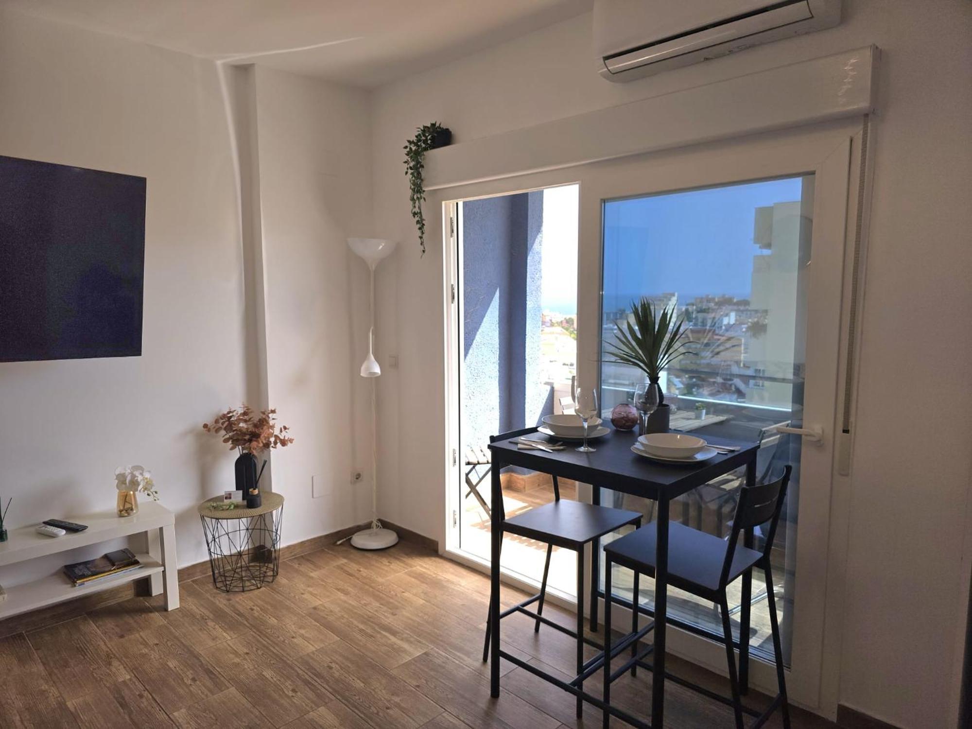 Bellevue Sea View Apartment By Namaste Elite 토레몰리노스 외부 사진